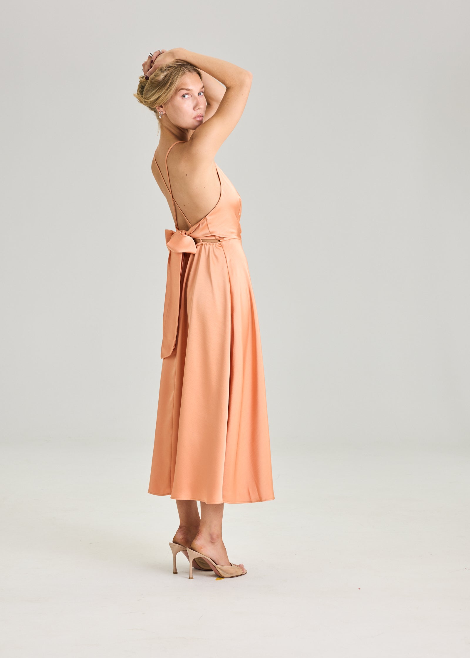 BOW Dress – ravn.ravn