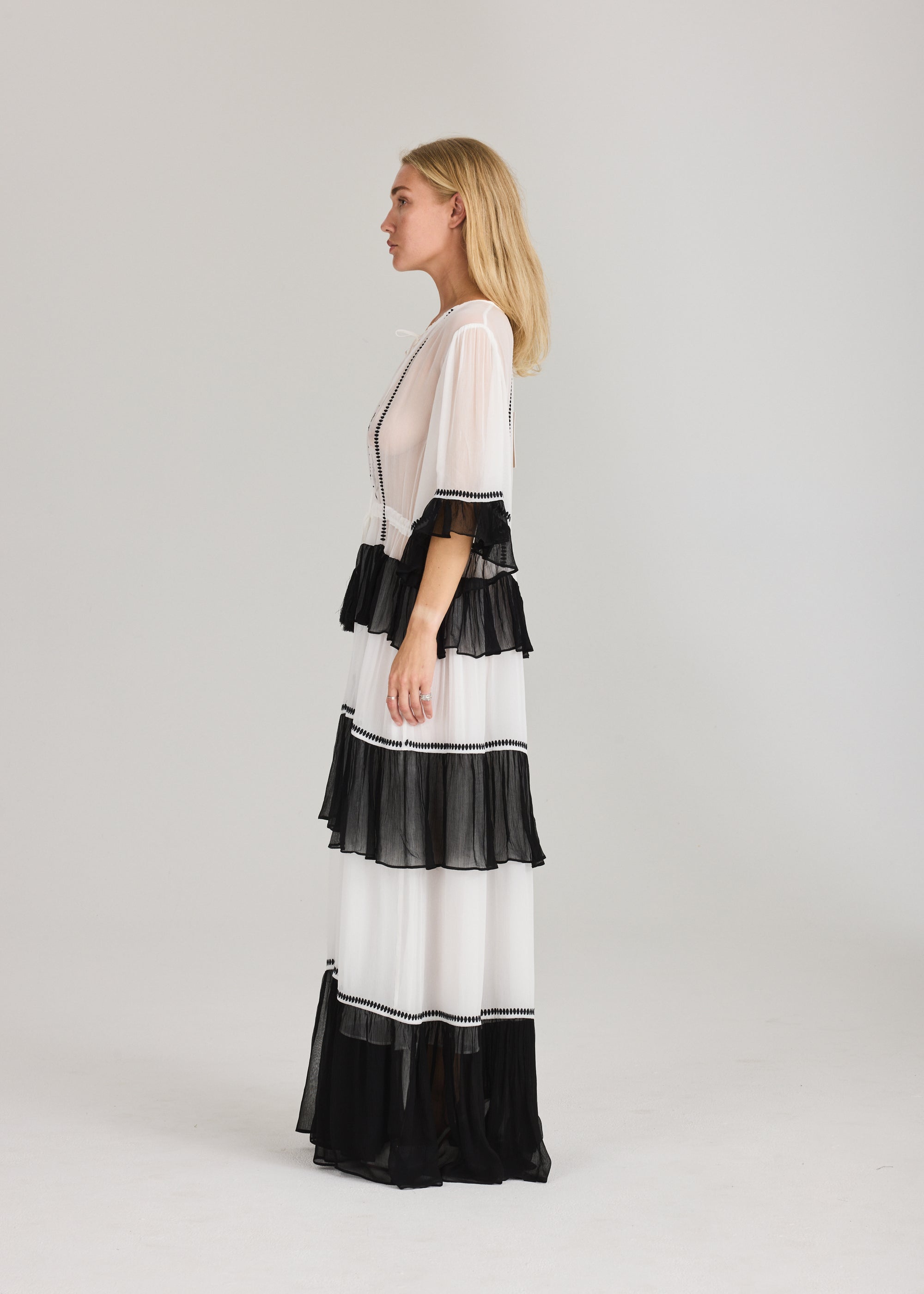 RAVNRAVN Aurora maxi dress Dress White/Black