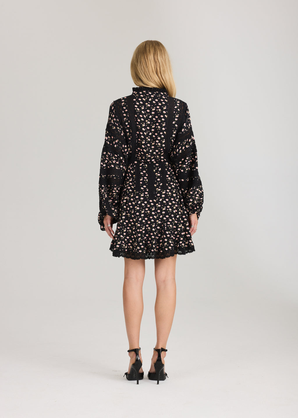 RAVNRAVN LITARV DRESS Dress Black Pink Roses